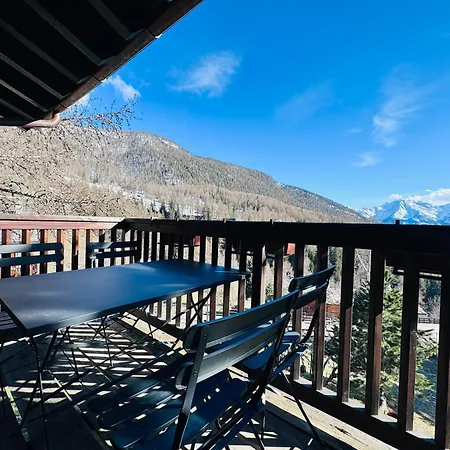 Comecasa 2 Bedrooms شقة لا ماجديلين